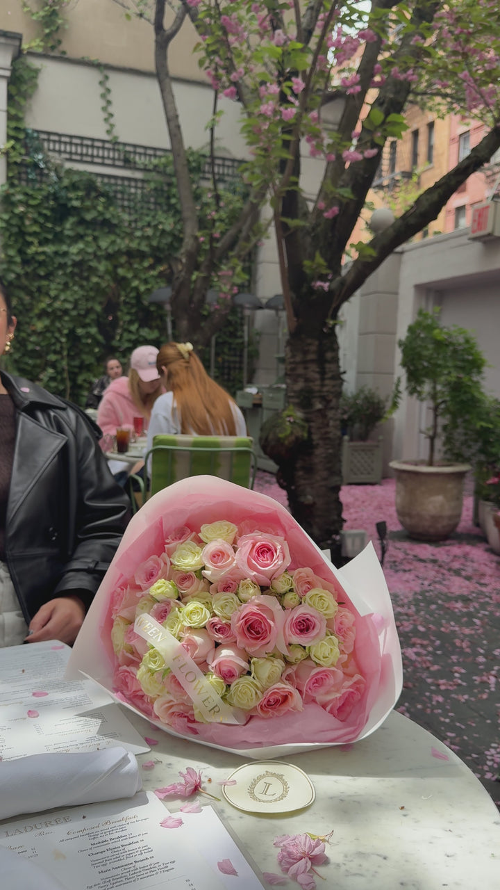 Soft Pink Roses &amp; Spray Roses